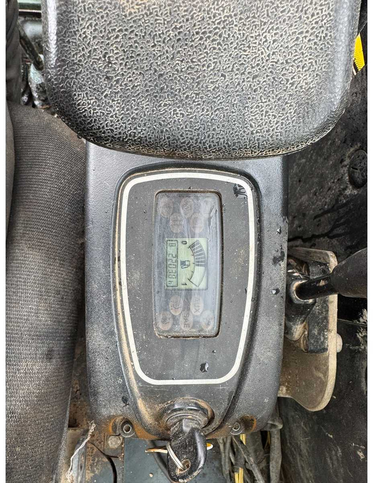 JCB - 2015 - 8025 - MINI EXCAVATOR - Minikoparka: zdjęcie 4 JCB - 2015 - 8025 - MINI EXCAVATOR - Minikoparka: zdjęcie 4