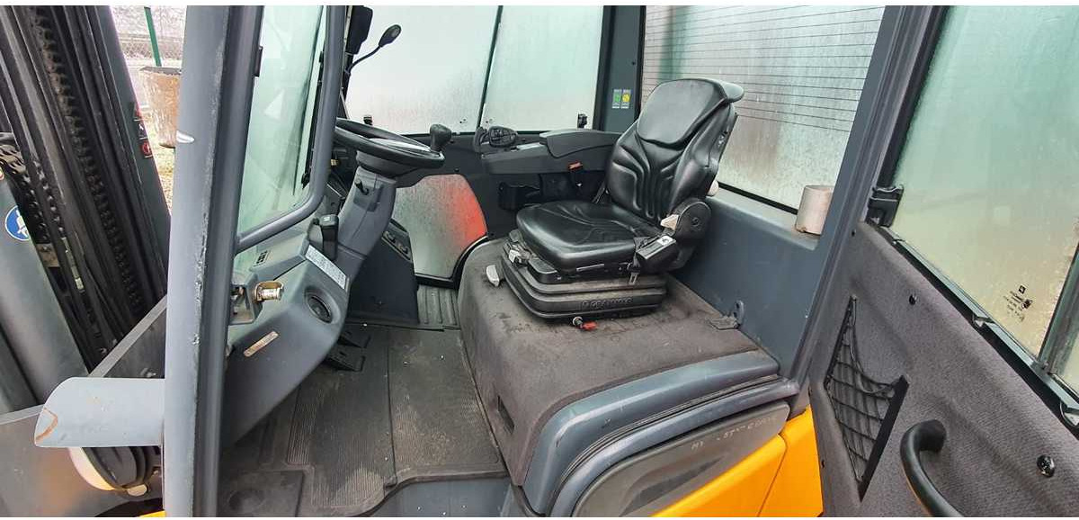 JUNGHEINRICH - DFG S50S - 2015 - FORKLIFT TRUCKS - Wózek widłowy: zdjęcie 2 JUNGHEINRICH - DFG S50S - 2015 - FORKLIFT TRUCKS - Wózek widłowy: zdjęcie 2