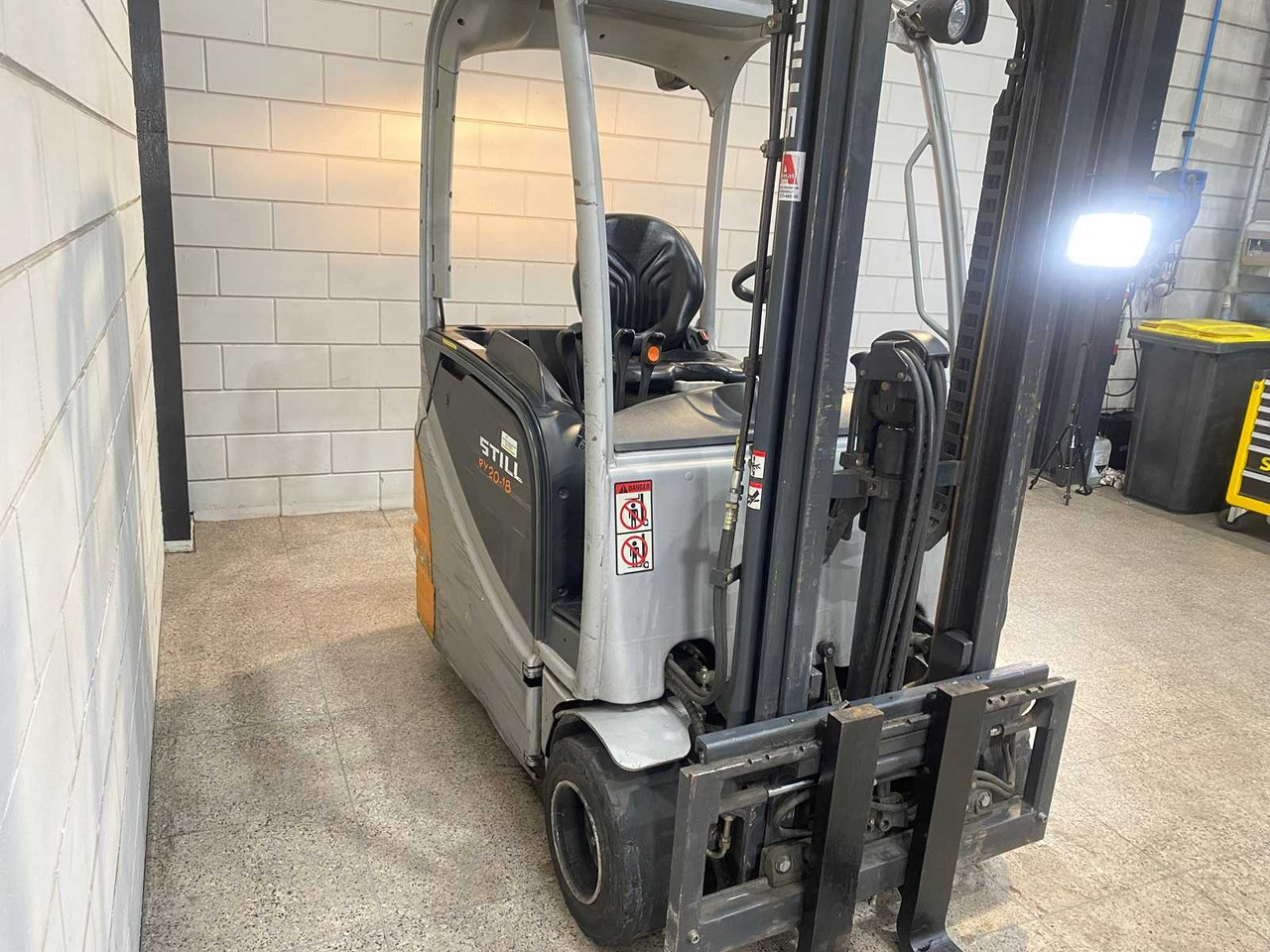 STILL - 2006 - RX20-18 - FORKLIFT TRUCK - Wózek widłowy: zdjęcie 4 STILL - 2006 - RX20-18 - FORKLIFT TRUCK - Wózek widłowy: zdjęcie 4