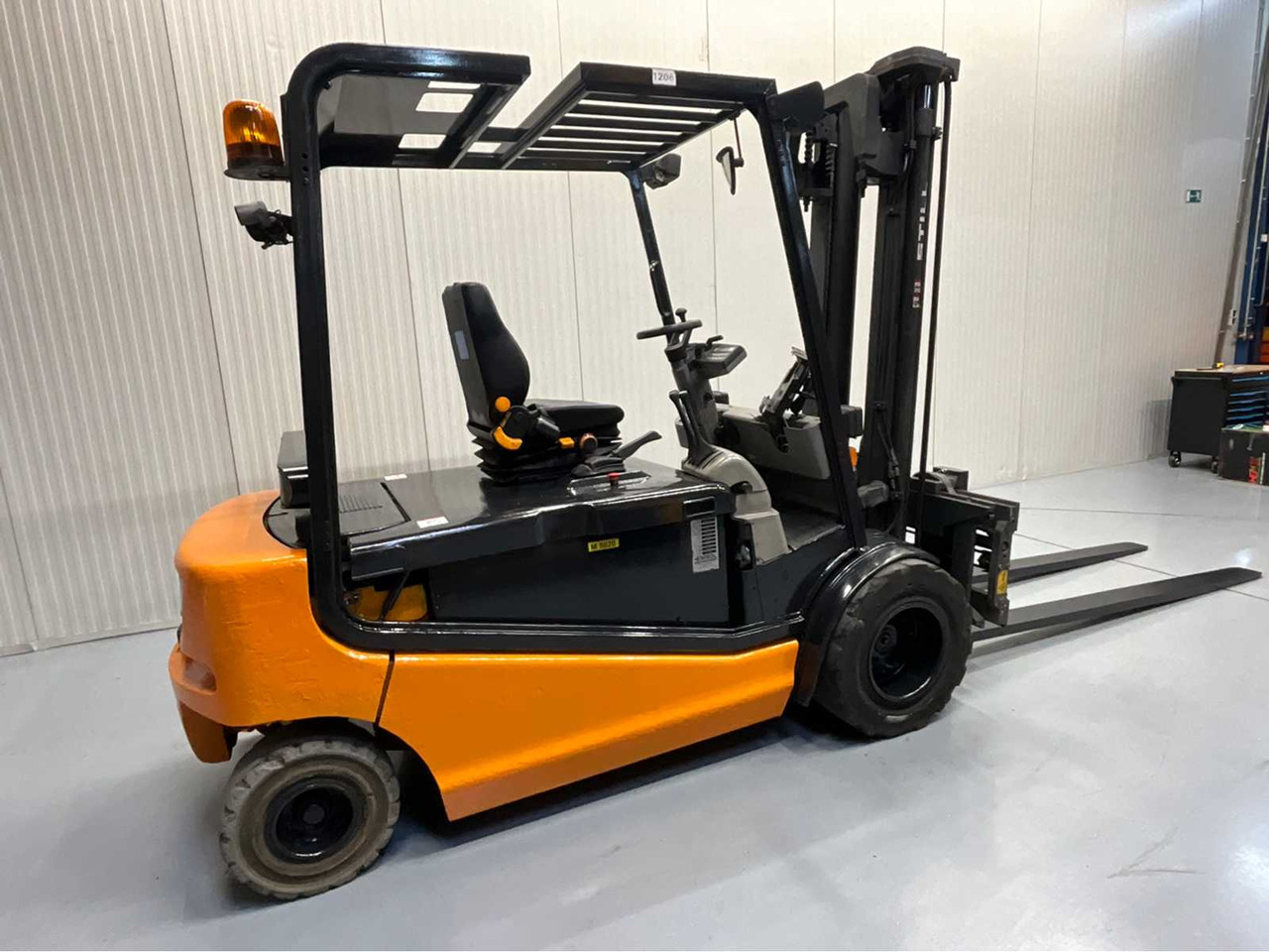 STILL R60-50 FORKLIFT 5000KG WITH FORK POSITIONER - BATTERY 2018 - FORKS 2400MM - Wózek widłowy: zdjęcie 5 STILL R60-50 FORKLIFT 5000KG WITH FORK POSITIONER - BATTERY 2018 - FORKS 2400MM - Wózek widłowy: zdjęcie 5