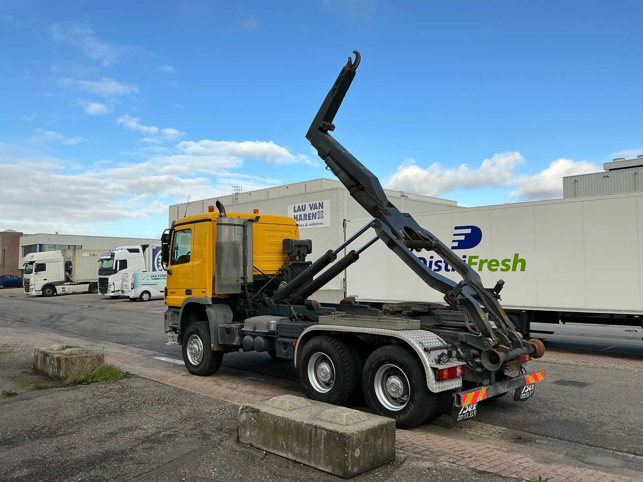 2007 MERCEDES ACTROS 3344 TRUCK - Samochód ciężarowy: zdjęcie 4 2007 MERCEDES ACTROS 3344 TRUCK - Samochód ciężarowy: zdjęcie 4