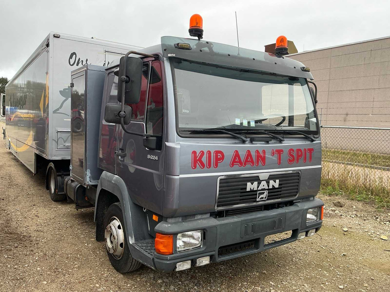 MAN 8-224 TRUCK WITH SEMI-TRAILER SALES - Samochód ciężarowy: zdjęcie 5 MAN 8-224 TRUCK WITH SEMI-TRAILER SALES - Samochód ciężarowy: zdjęcie 5