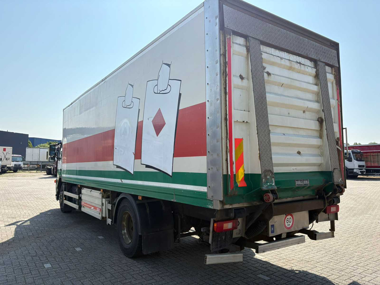 VOLVO - FM 9 COOLING 260 - TRUCK - Samochód ciężarowy: zdjęcie 3 VOLVO - FM 9 COOLING 260 - TRUCK - Samochód ciężarowy: zdjęcie 3