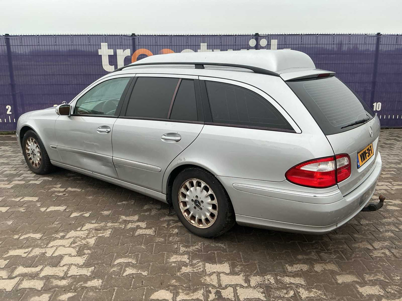 2003 - MERCEDES-BENZ E 220 CDI - Samochód dostawczy: zdjęcie 3 2003 - MERCEDES-BENZ E 220 CDI - Samochód dostawczy: zdjęcie 3