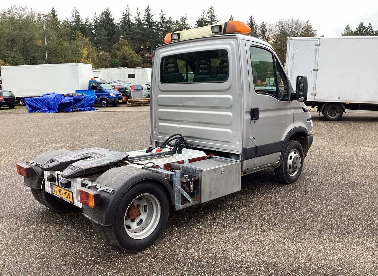 2005 IVECO 40C17 10 TON TRACTOR COMMERCIAL VEHICLE - Samochód dostawczy: zdjęcie 5 2005 IVECO 40C17 10 TON TRACTOR COMMERCIAL VEHICLE - Samochód dostawczy: zdjęcie 5