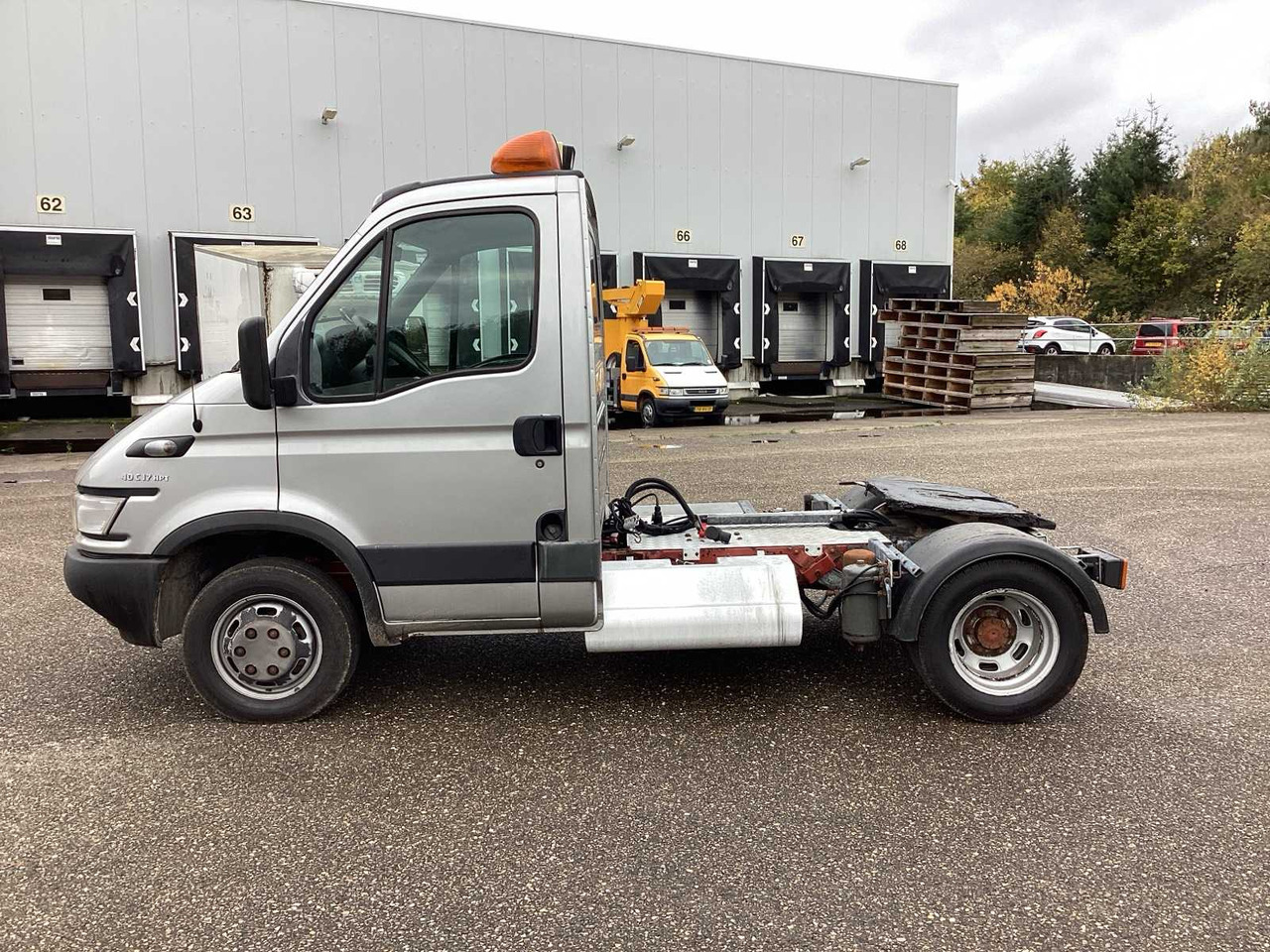 2005 IVECO 40C17 10 TON TRACTOR COMMERCIAL VEHICLE - Samochód dostawczy: zdjęcie 3 2005 IVECO 40C17 10 TON TRACTOR COMMERCIAL VEHICLE - Samochód dostawczy: zdjęcie 3