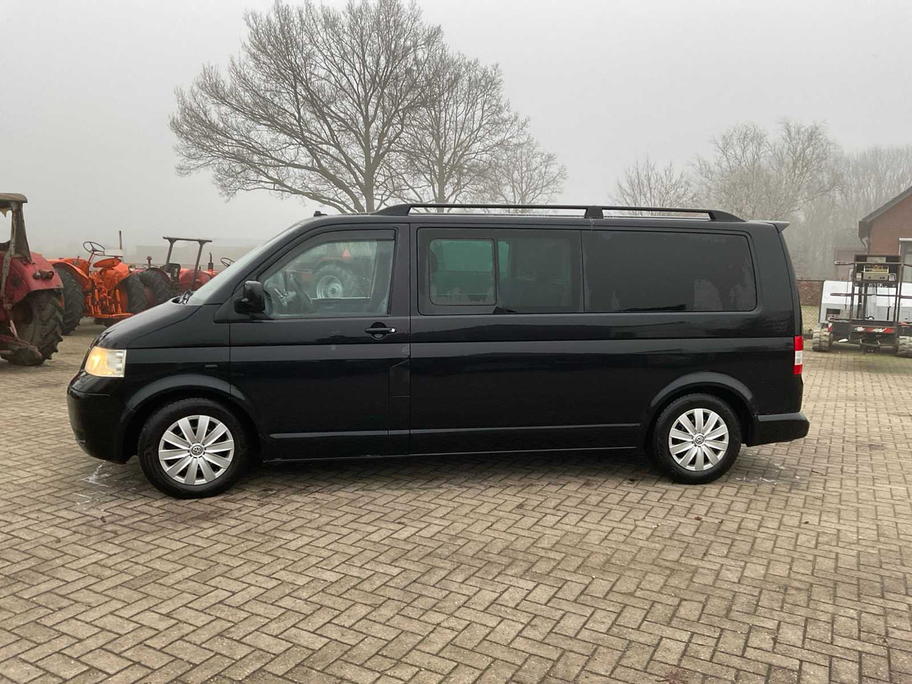 2006 VOLKSWAGEN CARAVELLE 2.5 TDI 340 TREND.DC COMMERCIAL VEHICLE - Samochód dostawczy: zdjęcie 1 2006 VOLKSWAGEN CARAVELLE 2.5 TDI 340 TREND.DC COMMERCIAL VEHICLE - Samochód dostawczy: zdjęcie 1