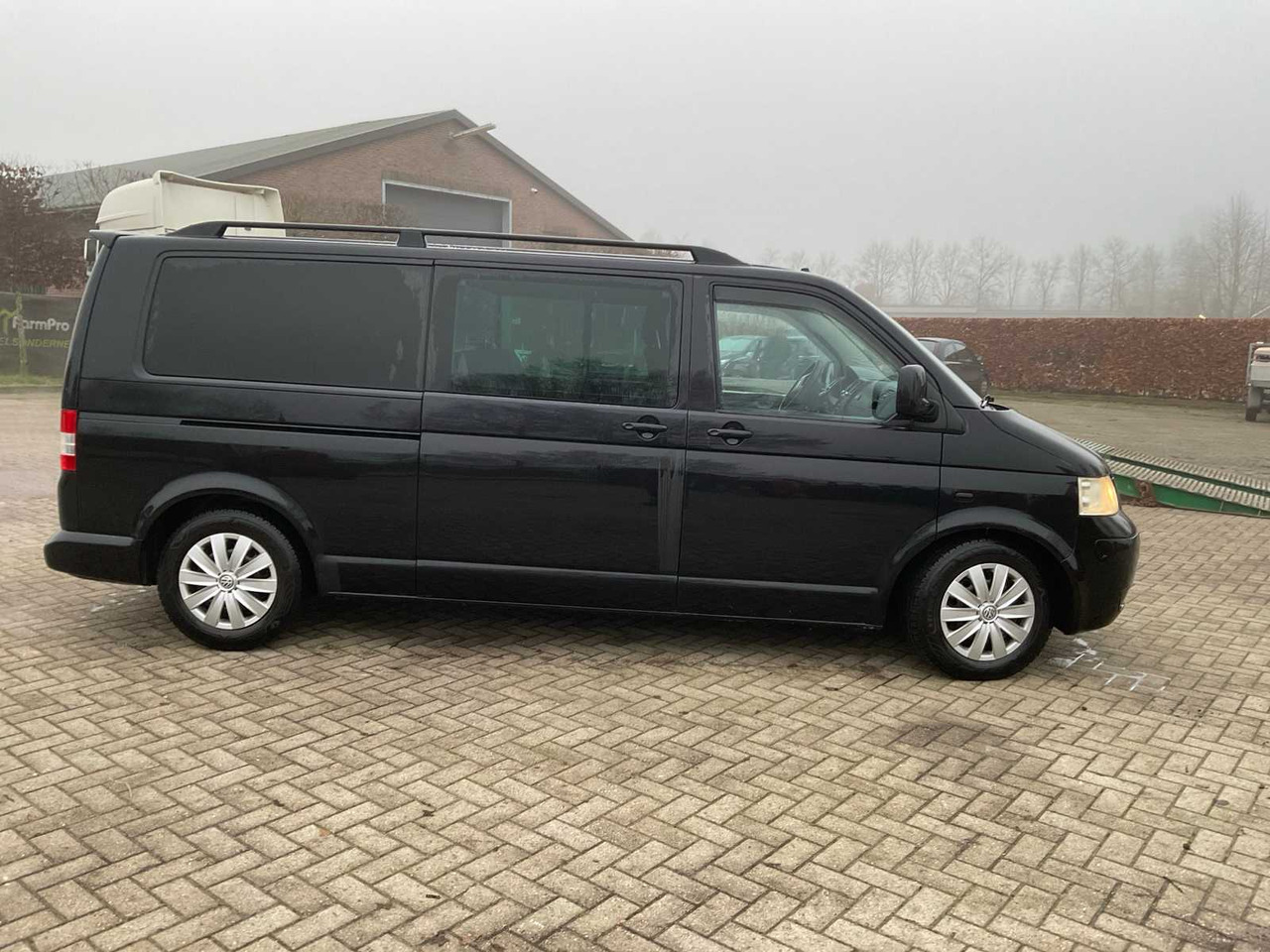 2006 VOLKSWAGEN CARAVELLE 2.5 TDI 340 TREND.DC COMMERCIAL VEHICLE - Samochód dostawczy: zdjęcie 5 2006 VOLKSWAGEN CARAVELLE 2.5 TDI 340 TREND.DC COMMERCIAL VEHICLE - Samochód dostawczy: zdjęcie 5