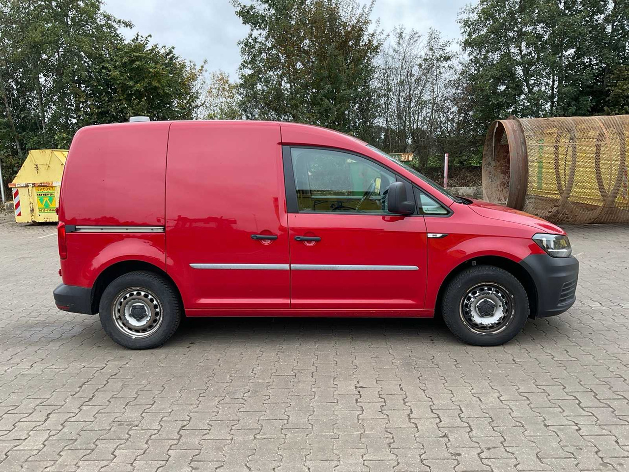 2017 VOLKSWAGEN CADDY 2.0TDI L1H1 TRENDLINE COMMERCIAL VEHICLE - Samochód dostawczy: zdjęcie 4 2017 VOLKSWAGEN CADDY 2.0TDI L1H1 TRENDLINE COMMERCIAL VEHICLE - Samochód dostawczy: zdjęcie 4