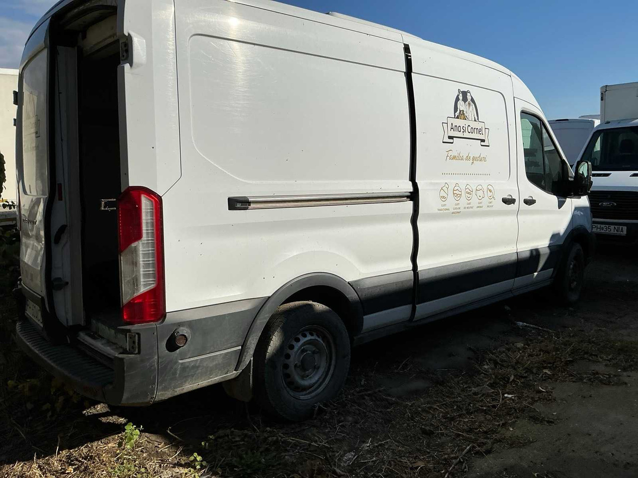 FORD VAN - Samochód dostawczy: zdjęcie 4 FORD VAN - Samochód dostawczy: zdjęcie 4