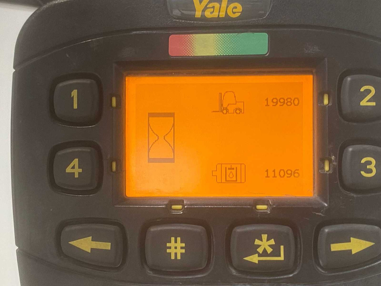 YALE - ERP20VT LWB - FORKLIFT TRIPLEX - FORK POSITIONER - FREELIFT - SIDESHIFT - Wózek widłowy: zdjęcie 4 YALE - ERP20VT LWB - FORKLIFT TRIPLEX - FORK POSITIONER - FREELIFT - SIDESHIFT - Wózek widłowy: zdjęcie 4