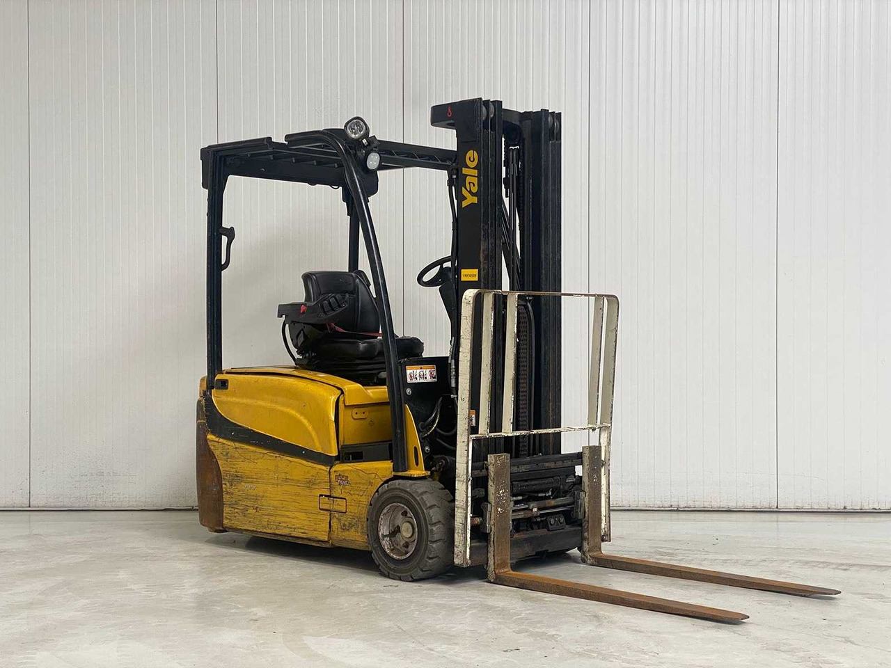 YALE - ERP20VT LWB - FORKLIFT TRIPLEX - FORK POSITIONER - FREELIFT - SIDESHIFT - Wózek widłowy: zdjęcie 2 YALE - ERP20VT LWB - FORKLIFT TRIPLEX - FORK POSITIONER - FREELIFT - SIDESHIFT - Wózek widłowy: zdjęcie 2
