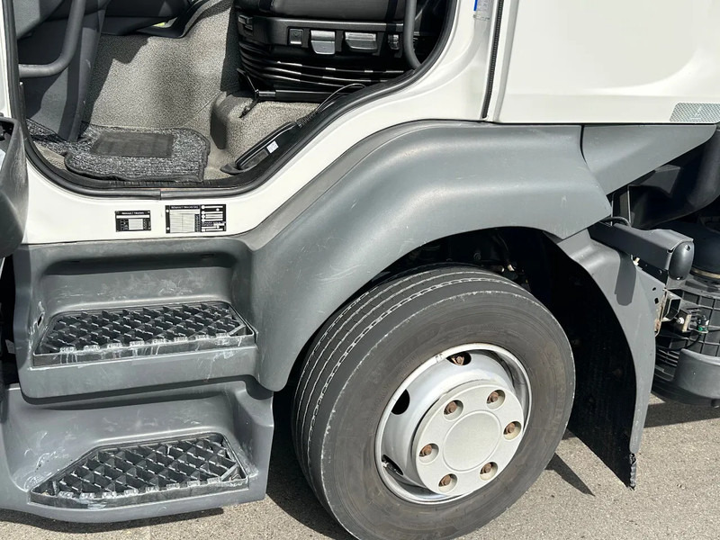 Renault D240.12. EURO6. 11-2021. - Samochód ciężarowy plandeka: zdjęcie 5 Renault D240.12. EURO6. 11-2021. - Samochód ciężarowy plandeka: zdjęcie 5