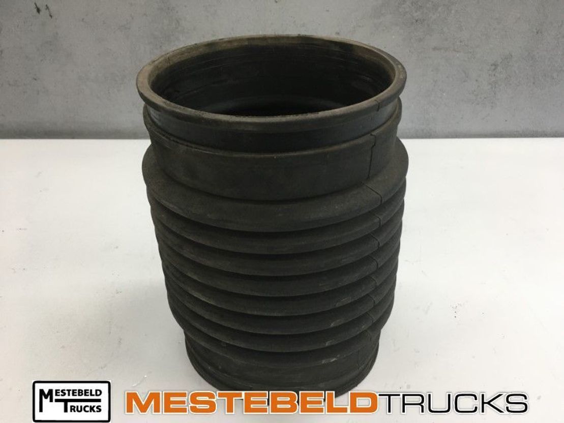 Renault Manchet - Układ dolotowy do Samochodów ciężarowych: zdjęcie 1 Renault Manchet - Układ dolotowy do Samochodów ciężarowych: zdjęcie 1