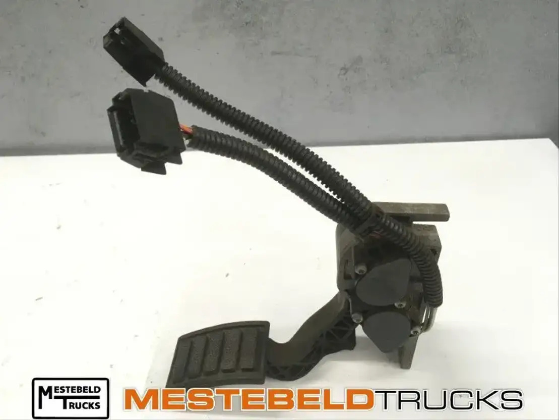 Volvo Elektronisch gaspedaal FM - Układ elektryczny do Samochodów ciężarowych: zdjęcie 1 Volvo Elektronisch gaspedaal FM - Układ elektryczny do Samochodów ciężarowych: zdjęcie 1