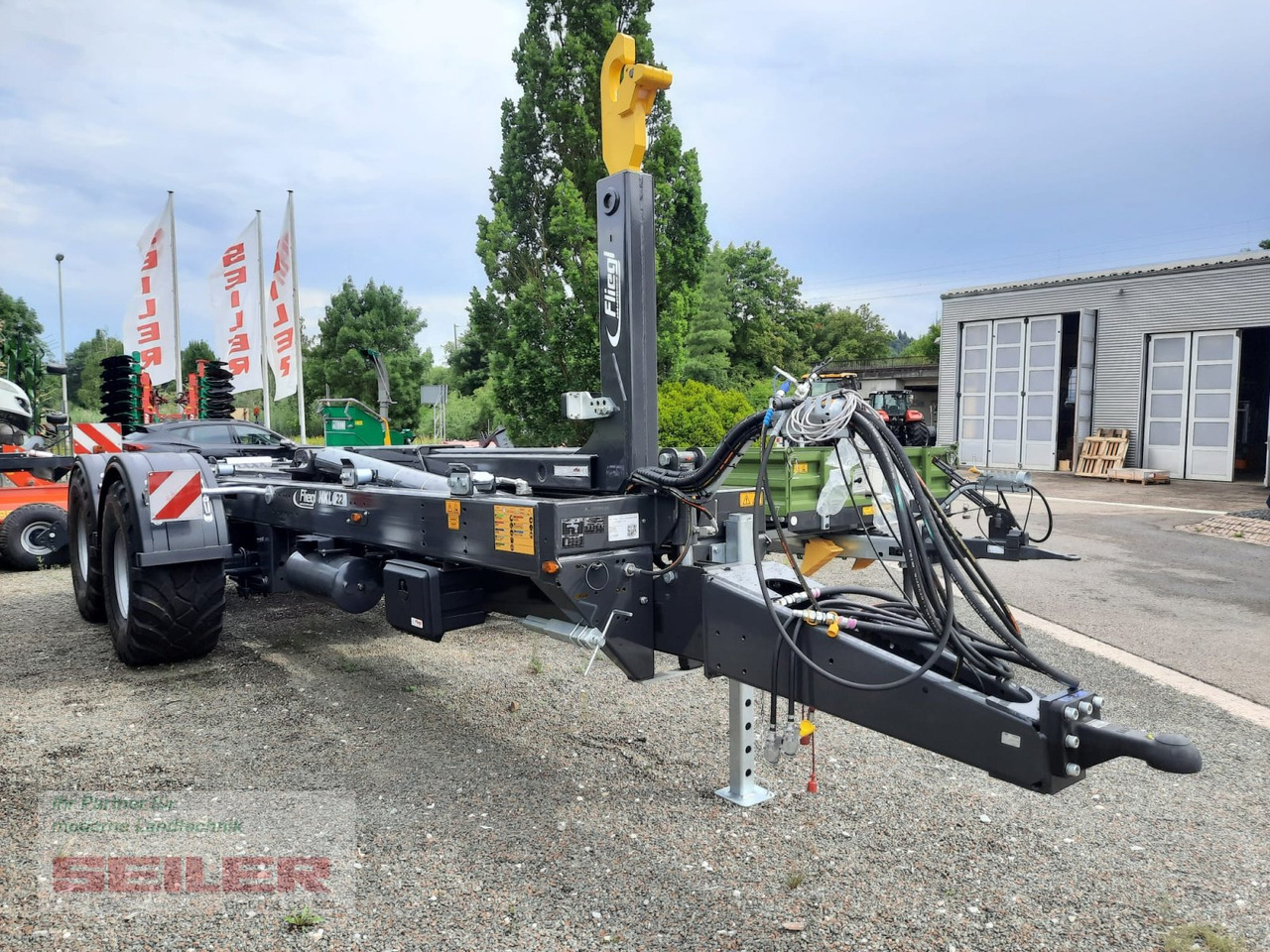 Fliegl HKL 22 Jumbo Abrollkipper - Przyczepa do hakowca/ Bramowca: zdjęcie 2 Fliegl HKL 22 Jumbo Abrollkipper - Przyczepa do hakowca/ Bramowca: zdjęcie 2