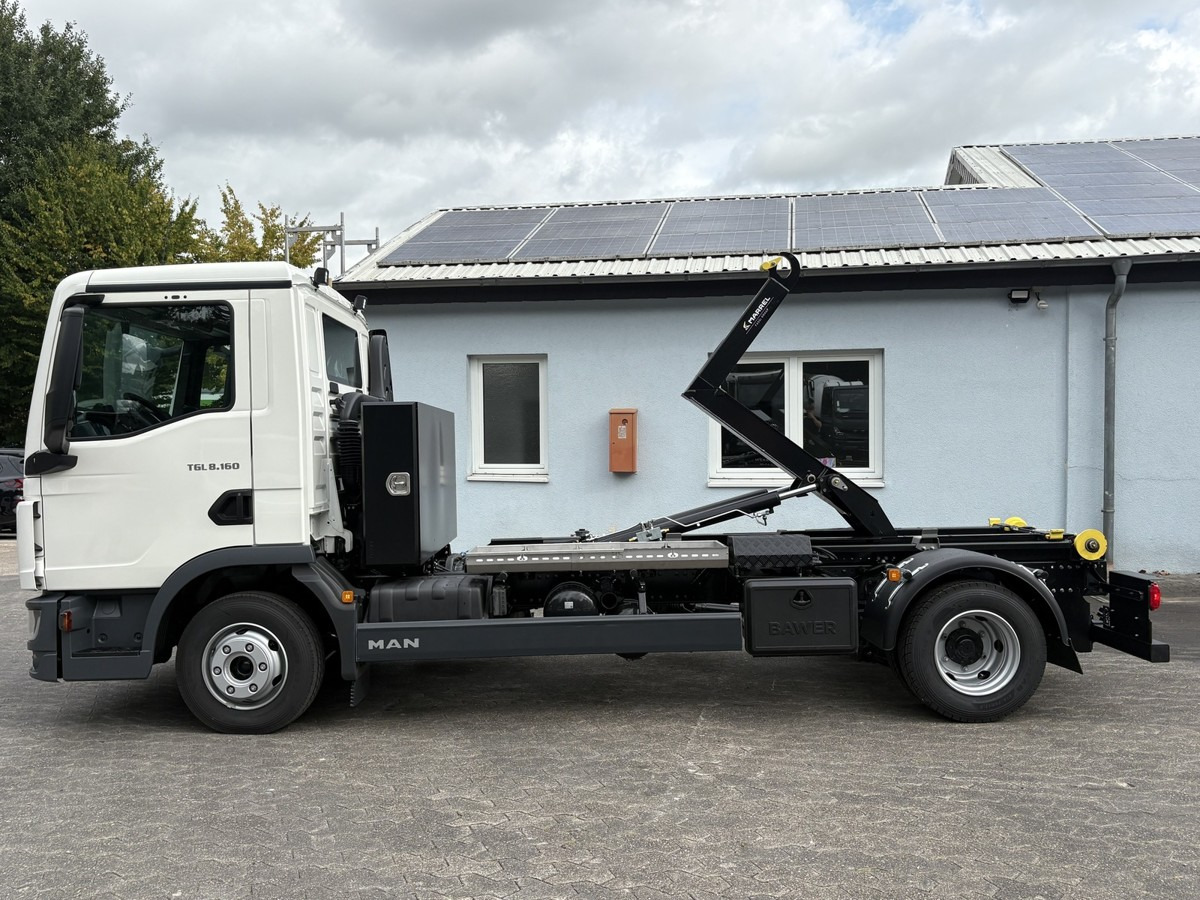 MAN TGL 8.160 BL City Abollkipper Schalter 8.190 - Ciężarówka hakowiec: zdjęcie 2 MAN TGL 8.160 BL City Abollkipper Schalter 8.190 - Ciężarówka hakowiec: zdjęcie 2