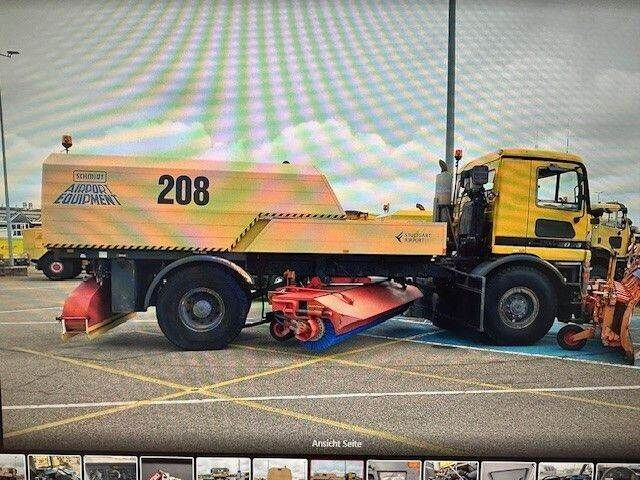 Mercedes-Benz 2035 AK Actros 4x4, Kehrmaschine Schmidt, Allrad - Maszyna do odśnieżania: zdjęcie 2 Mercedes-Benz 2035 AK Actros 4x4, Kehrmaschine Schmidt, Allrad - Maszyna do odśnieżania: zdjęcie 2