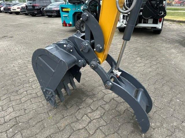 XCMG XE35, Gummikette, Greifer + Hammer, Klima,Yanmar - Minikoparka: zdjęcie 4 XCMG XE35, Gummikette, Greifer + Hammer, Klima,Yanmar - Minikoparka: zdjęcie 4