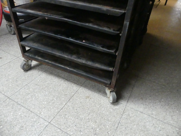 3 Chariots de four avec platine 60x40 cm - Wyposażenie piekarni: zdjęcie 5 3 Chariots de four avec platine 60x40 cm - Wyposażenie piekarni: zdjęcie 5