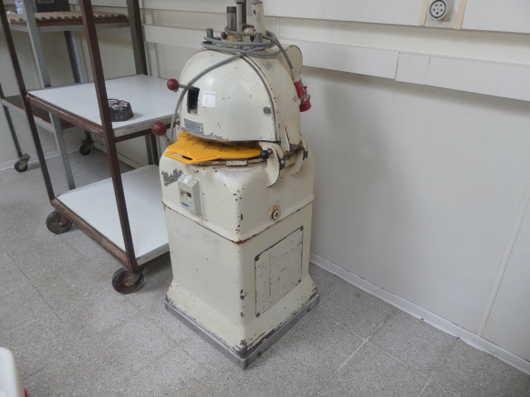 Diviseuse bouleuse Matchless - Wyposażenie piekarni: zdjęcie 2 Diviseuse bouleuse Matchless - Wyposażenie piekarni: zdjęcie 2