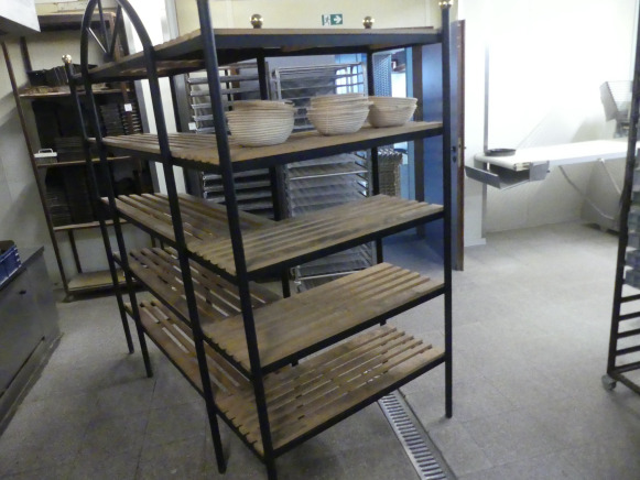 Présentoir à pain en L - Wyposażenie piekarni: zdjęcie 3 Présentoir à pain en L - Wyposażenie piekarni: zdjęcie 3