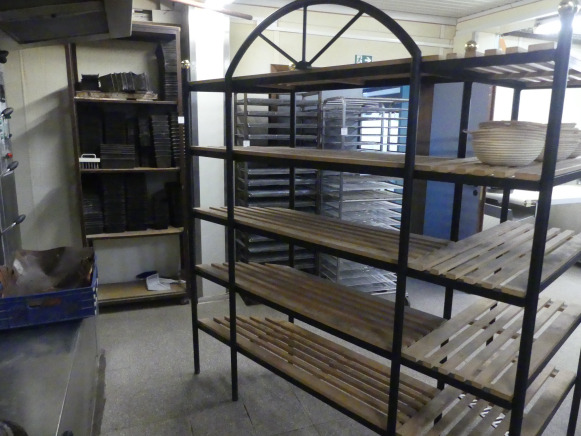 Présentoir à pain en L - Wyposażenie piekarni: zdjęcie 4 Présentoir à pain en L - Wyposażenie piekarni: zdjęcie 4