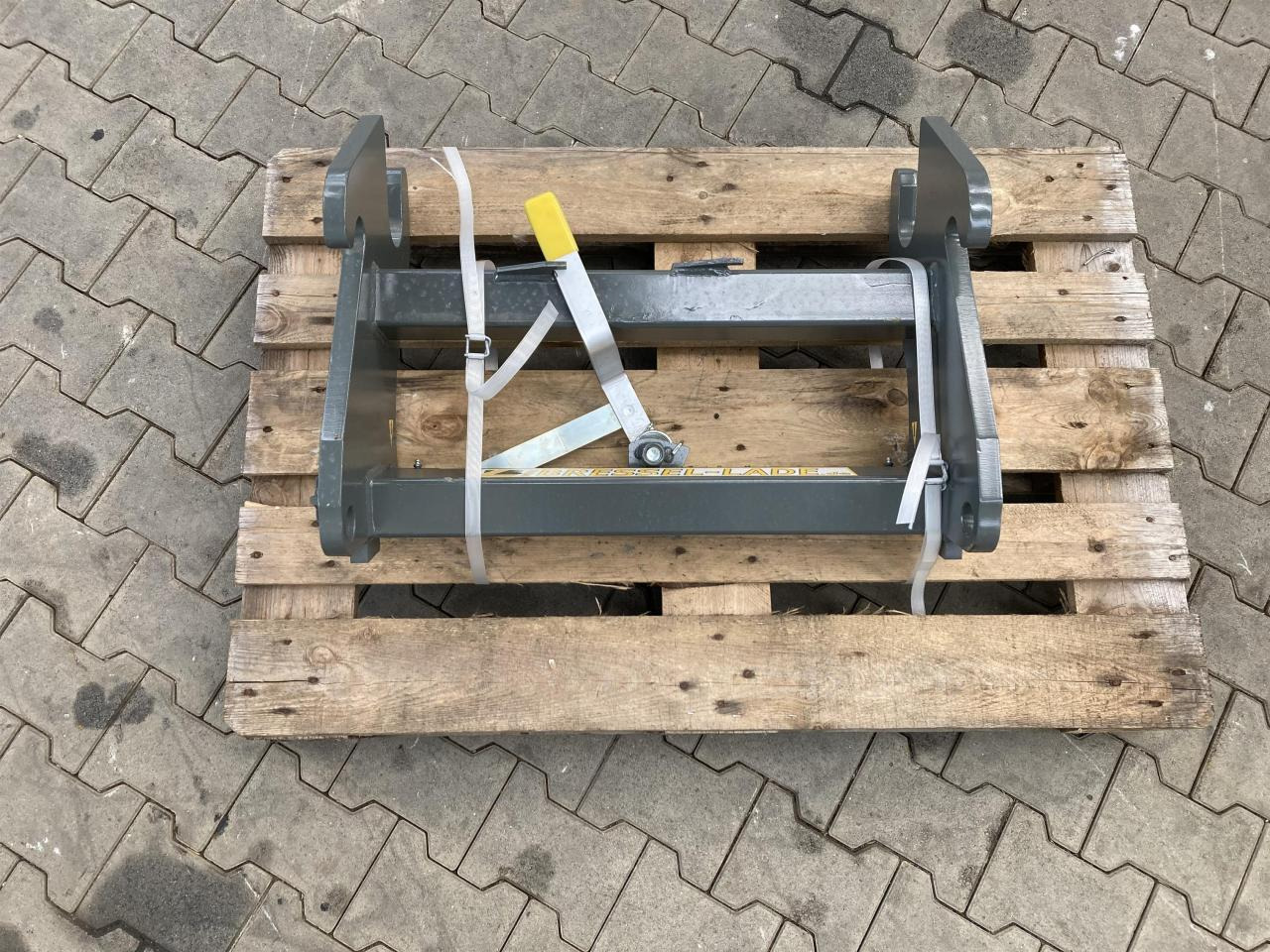 Bressel Weidemann auf Manitou - Ładowacz czołowy do traktora: zdjęcie 1 Bressel Weidemann auf Manitou - Ładowacz czołowy do traktora: zdjęcie 1