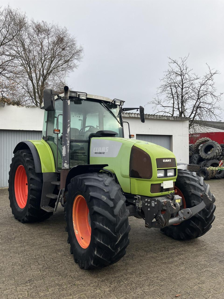 CLAAS Ares 696 RZ - Ciągnik rolniczy: zdjęcie 5 CLAAS Ares 696 RZ - Ciągnik rolniczy: zdjęcie 5