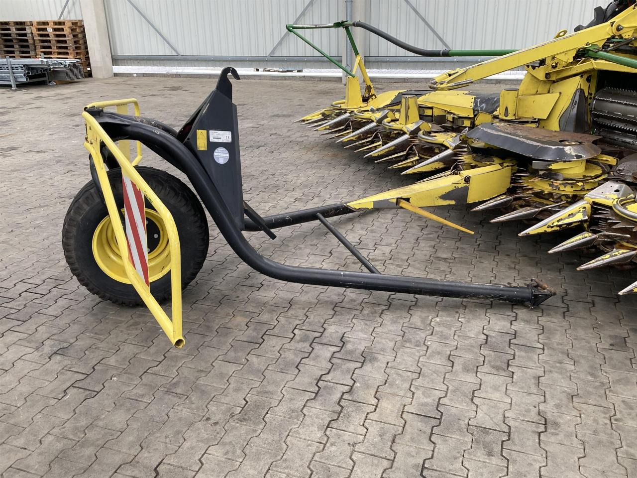 John Deere 7750i - Sieczkarnia: zdjęcie 2 John Deere 7750i - Sieczkarnia: zdjęcie 2