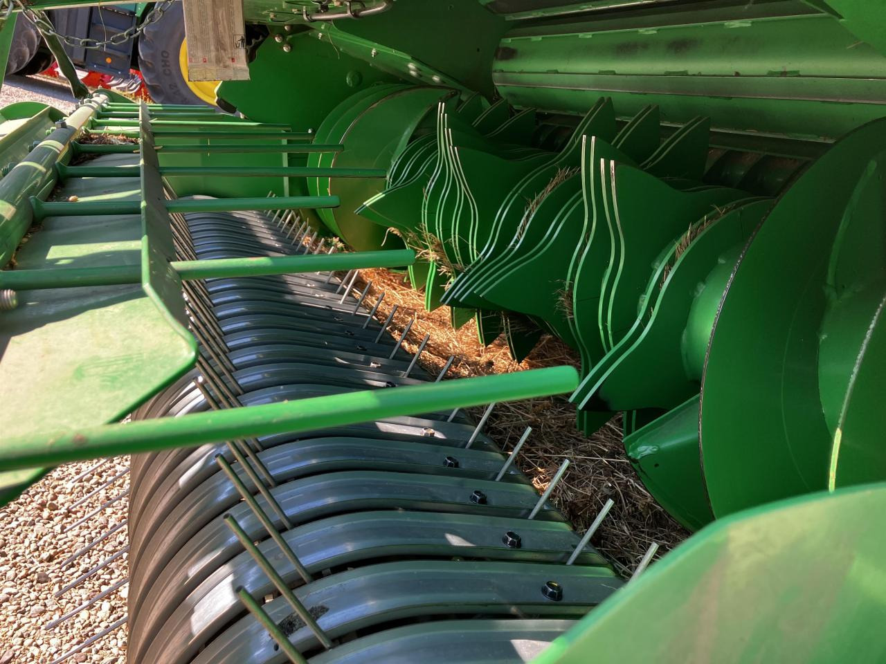 John Deere V461M MaxiCut HC13 - Prasa rolująca: zdjęcie 5 John Deere V461M MaxiCut HC13 - Prasa rolująca: zdjęcie 5