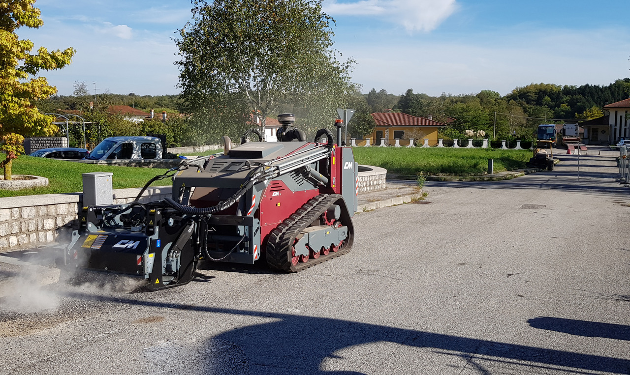 CM Crusher Multisikid RC - Miniładowarka: zdjęcie 3 CM Crusher Multisikid RC - Miniładowarka: zdjęcie 3