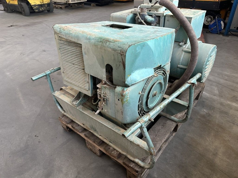 GENERATOR Onan Portaweld 200 Las generator Welding generator 200 Amp Benzine Petrol - Generator budowlany: zdjęcie 2 GENERATOR Onan Portaweld 200 Las generator Welding generator 200 Amp Benzine Petrol - Generator budowlany: zdjęcie 2