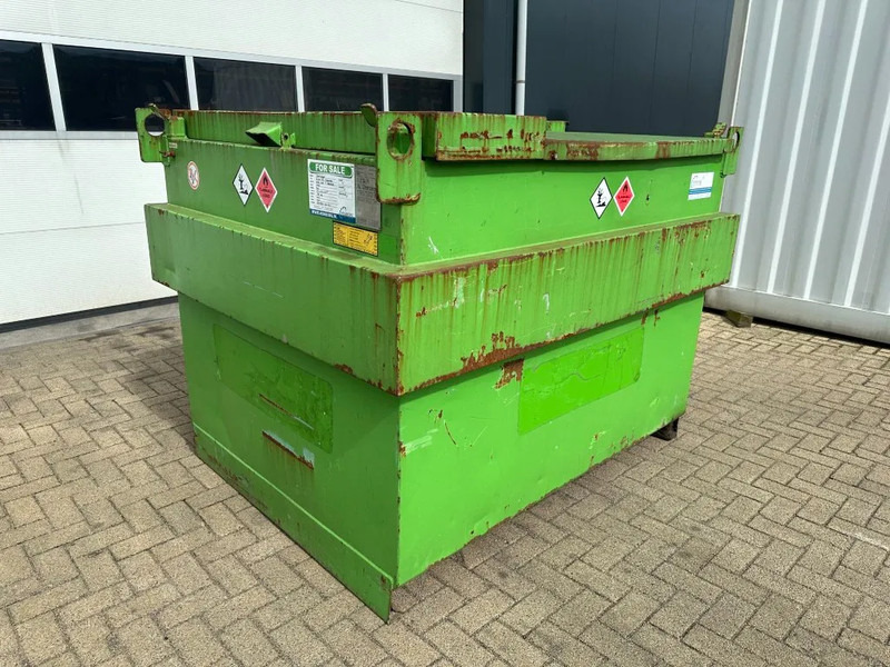 Kiwa IBC Steenbergen 2000 liter IBC Dieseltank met handpomp Milieutank - Zbiornik magazynowy: zdjęcie 2 Kiwa IBC Steenbergen 2000 liter IBC Dieseltank met handpomp Milieutank - Zbiornik magazynowy: zdjęcie 2