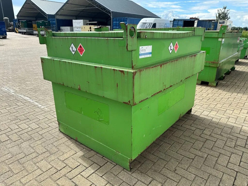 Kiwa IBC Steenbergen 2000 liter IBC Dieseltank met handpomp Milieutank - Zbiornik magazynowy: zdjęcie 3 Kiwa IBC Steenbergen 2000 liter IBC Dieseltank met handpomp Milieutank - Zbiornik magazynowy: zdjęcie 3