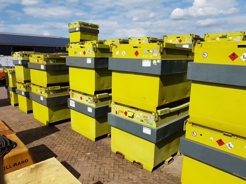 Kiwa IBC Steenbergen 2000 liter Kiwa IBC Dieseltank met handpomp - Zbiornik magazynowy: zdjęcie 2 Kiwa IBC Steenbergen 2000 liter Kiwa IBC Dieseltank met handpomp - Zbiornik magazynowy: zdjęcie 2