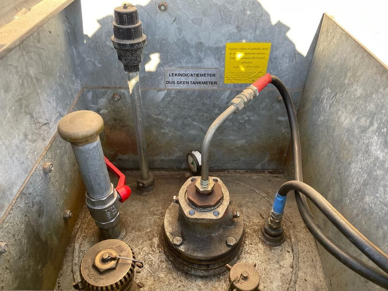 Zbiornik magazynowy dieseltank Rietberg 1000 liter Dieseltank Gegalvaniseerd IBC met keuring !: zdjęcie 13 Zbiornik magazynowy dieseltank Rietberg 1000 liter Dieseltank Gegalvaniseerd IBC met keuring !: zdjęcie 13