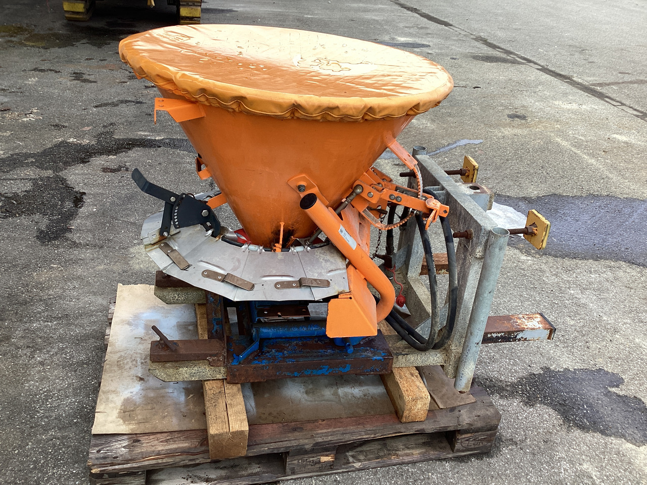 Rauch SA121R Typ4 - Rozsiewacz piasku i soli: zdjęcie 4 Rauch SA121R Typ4 - Rozsiewacz piasku i soli: zdjęcie 4