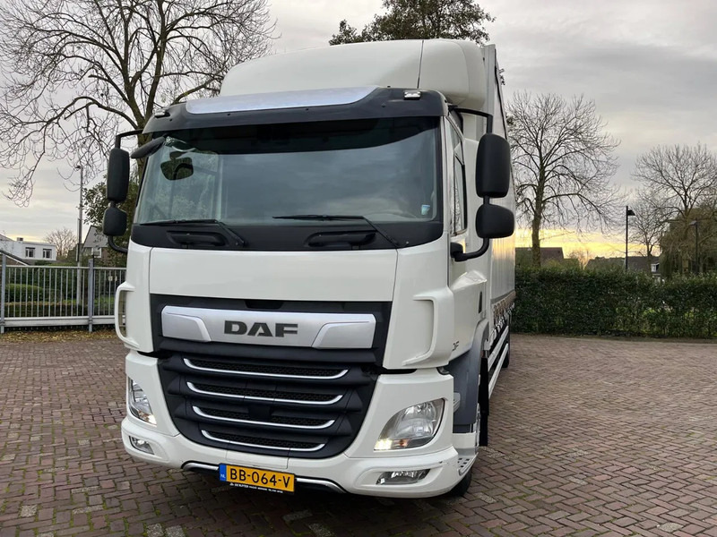DAF CF 320 FA - Samochód ciężarowy plandeka: zdjęcie 2 DAF CF 320 FA - Samochód ciężarowy plandeka: zdjęcie 2