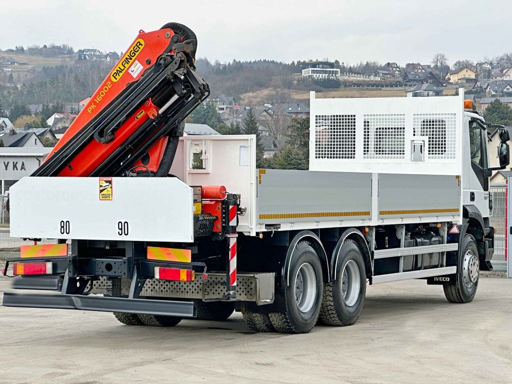 Iveco TRAKKER 360 * PRITSCHE 6,80* PK 16002 B+FUNK*6x4 Iveco TRAKKER 360 * PRITSCHE 6,80* PK 16002 B+FUNK*6x4 - Samochod ciężarowy z HDS, Samochód ciężarowy skrzyniowy/ Platforma: zdjęcie 5 Iveco TRAKKER 360 * PRITSCHE 6,80* PK 16002 B+FUNK*6x4 Iveco TRAKKER 360 * PRITSCHE 6,80* PK 16002 B+FUNK*6x4 - Samochod ciężarowy z HDS, Samochód ciężarowy skrzyniowy/ Platforma: zdjęcie 5