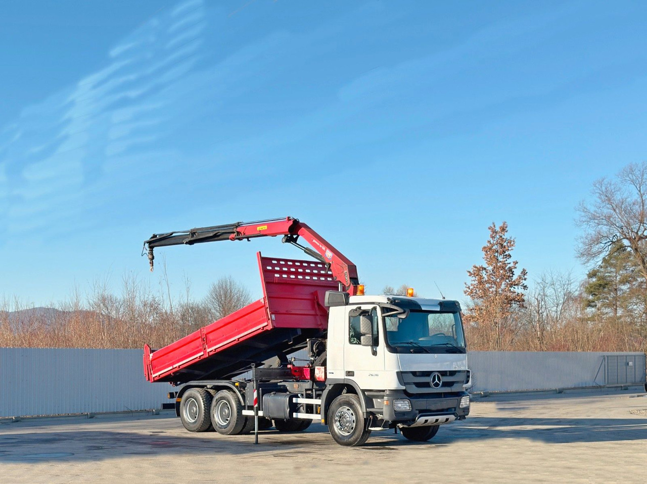 Mercedes-Benz ACTROS 2636* KIPPER 5,25 + BORDMATIC / 6x4 - Samochod ciężarowy z HDS: zdjęcie 2 Mercedes-Benz ACTROS 2636* KIPPER 5,25 + BORDMATIC / 6x4 - Samochod ciężarowy z HDS: zdjęcie 2