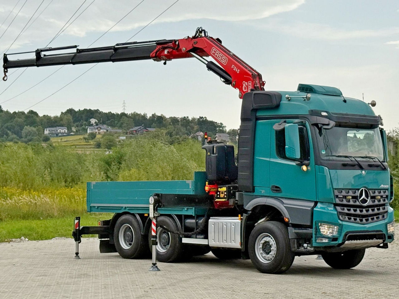 Mercedes-Benz AROCS 2548* FASSI F245A.0.24 E + FUNK / 6x4 *TOP - Samochod ciężarowy z HDS: zdjęcie 2 Mercedes-Benz AROCS 2548* FASSI F245A.0.24 E + FUNK / 6x4 *TOP - Samochod ciężarowy z HDS: zdjęcie 2
