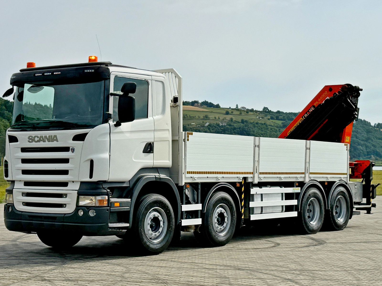 Scania R 420 PRITSCHE 6,47 m * PK 44002/FUNK * 8x4 /TOP - Samochod ciężarowy z HDS: zdjęcie 4 Scania R 420 PRITSCHE 6,47 m * PK 44002/FUNK * 8x4 /TOP - Samochod ciężarowy z HDS: zdjęcie 4