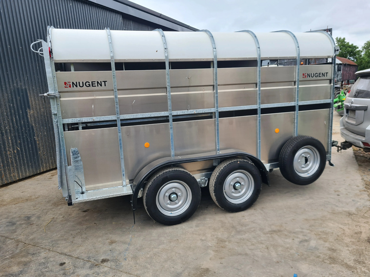 12 x 6 Nugent Livestock Trailer - Przyczepa do przewozu zwierząt: zdjęcie 4 12 x 6 Nugent Livestock Trailer - Przyczepa do przewozu zwierząt: zdjęcie 4