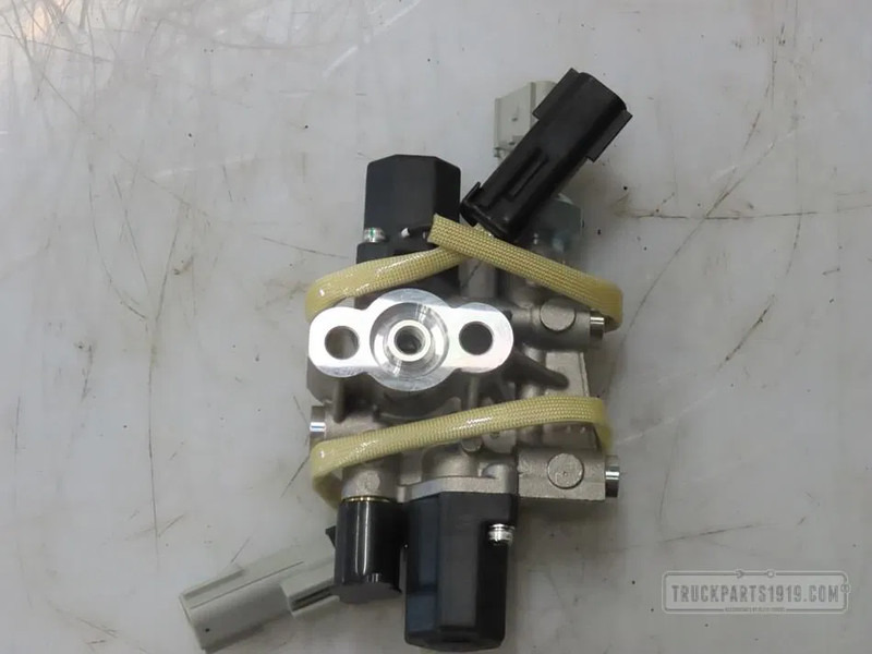 DAF 1888418 Brandstof Inname Module - Pompa paliwowa do Samochodów ciężarowych: zdjęcie 2 DAF 1888418 Brandstof Inname Module - Pompa paliwowa do Samochodów ciężarowych: zdjęcie 2