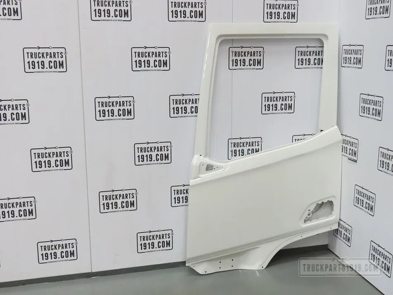 DAF 2197011 Portier DAF XG Links - Nadwozie i zewnętrzne elementy do Samochodów ciężarowych: zdjęcie 1 DAF 2197011 Portier DAF XG Links - Nadwozie i zewnętrzne elementy do Samochodów ciężarowych: zdjęcie 1