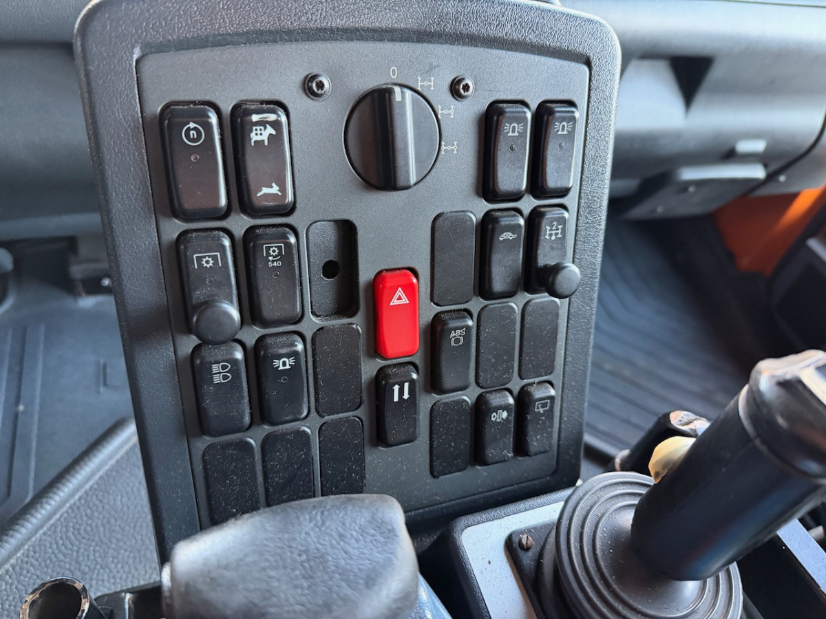 Komunalne/ Specjalistyczne UNIMOG U400: zdjęcie 13 Komunalne/ Specjalistyczne UNIMOG U400: zdjęcie 13