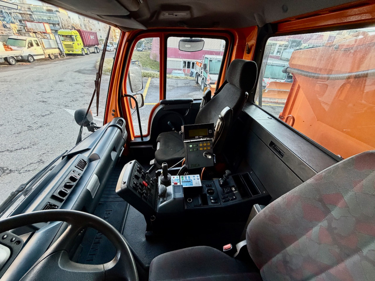 Komunalne/ Specjalistyczne UNIMOG U400: zdjęcie 8 Komunalne/ Specjalistyczne UNIMOG U400: zdjęcie 8