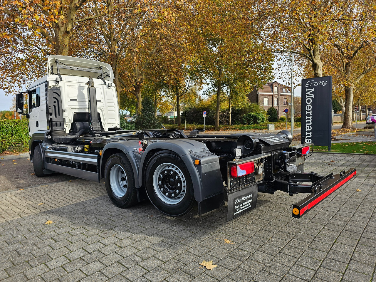 MAN TGS 28.500 L 6x2-4 Hooklift - Ciężarówka hakowiec: zdjęcie 2 MAN TGS 28.500 L 6x2-4 Hooklift - Ciężarówka hakowiec: zdjęcie 2