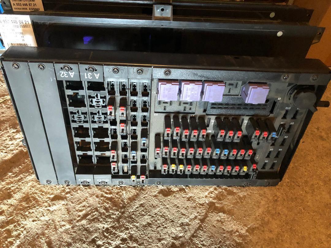 MERCEDES ACTROS ELECTRICAL BASIC MODULE - Przekaźnik: zdjęcie 1 MERCEDES ACTROS ELECTRICAL BASIC MODULE - Przekaźnik: zdjęcie 1